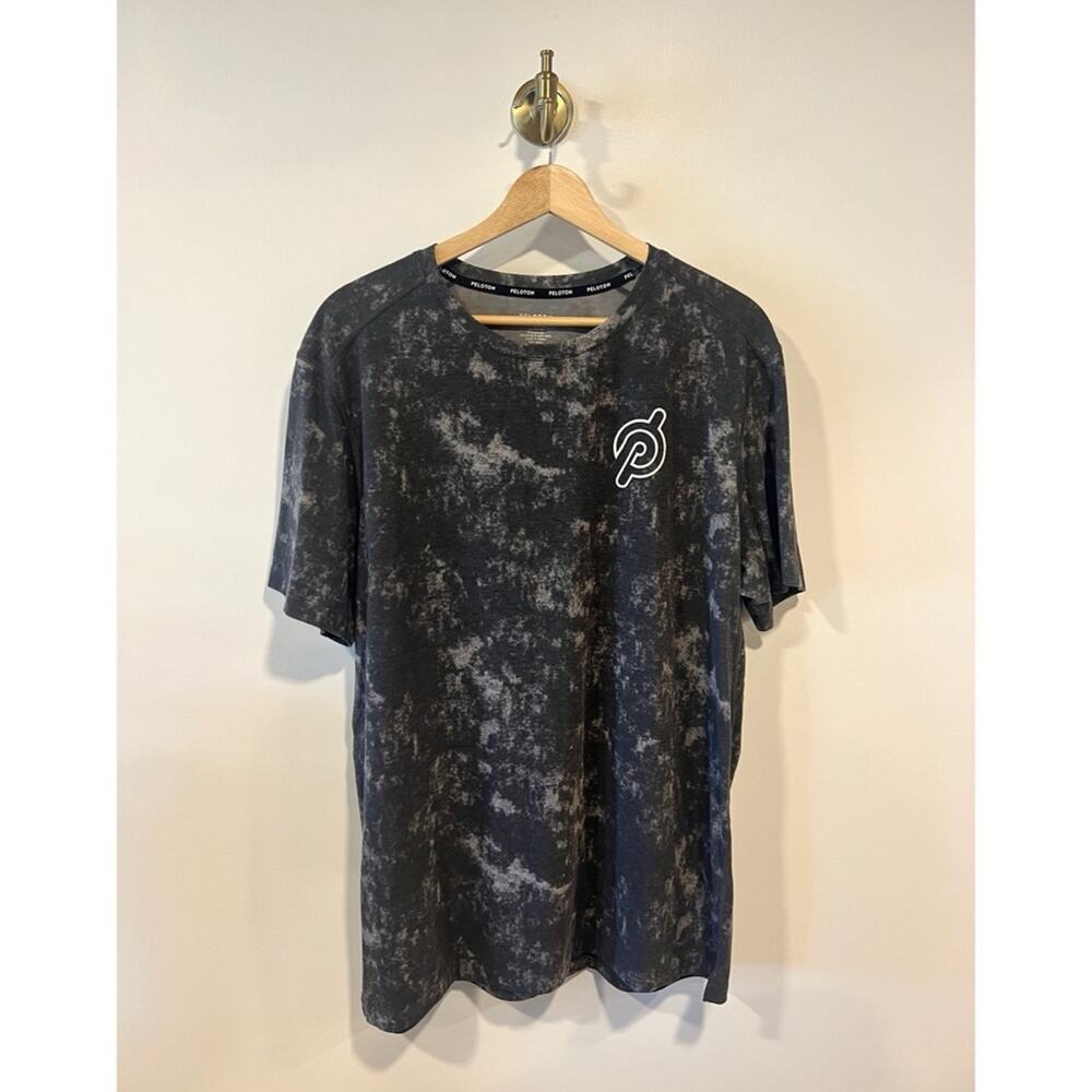 Men’s Peloton Logo Active Top